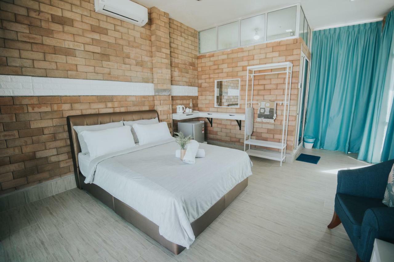 Ombak Deru Lodge Marang Extérieur photo