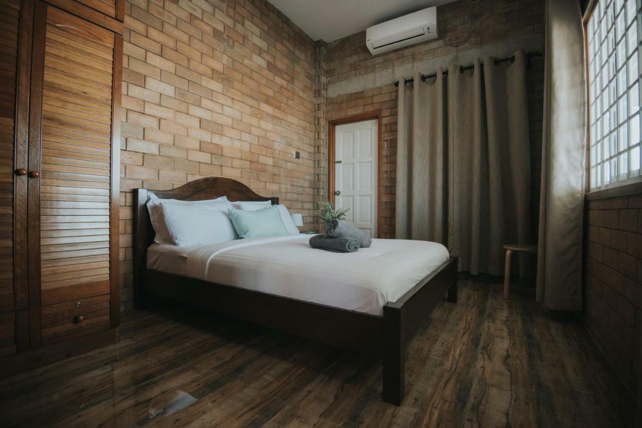 Ombak Deru Lodge Marang Extérieur photo